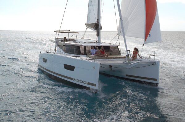 Fountaine Pajot Lucia 40 аренда фото